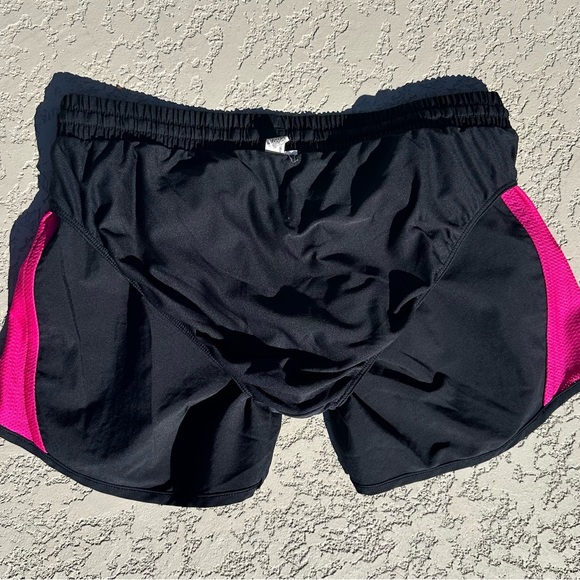 Under Armour Women's Athletic Shorts in Black and Pink - Picture 5 of 11